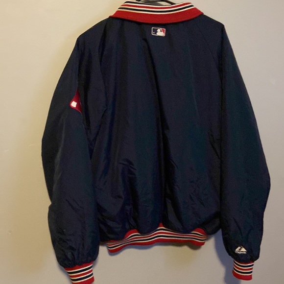 Sweaters - Picture 2 of 3